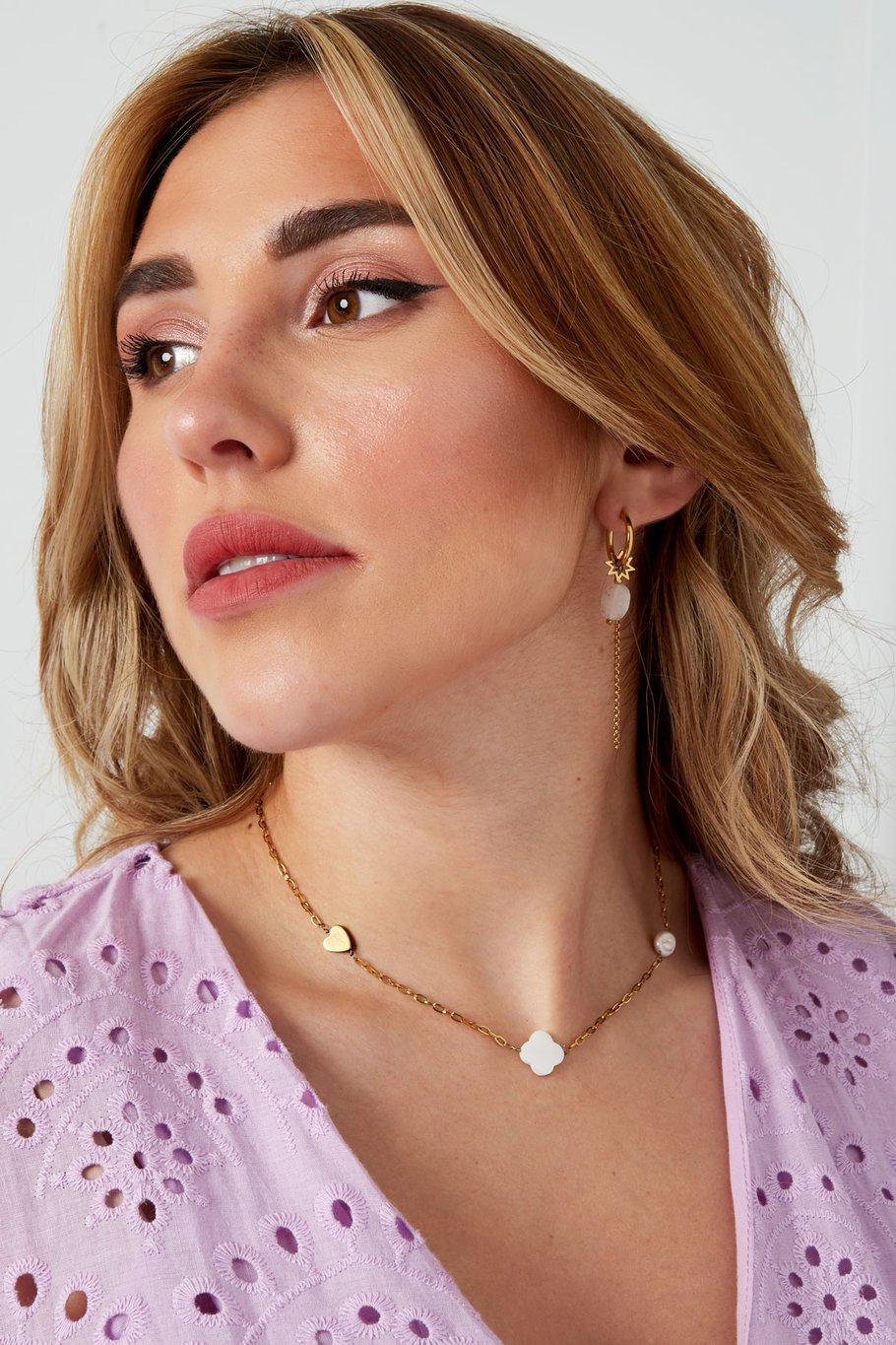 collana cuore conchiglia trifoglio - colore oro h5Immagine2